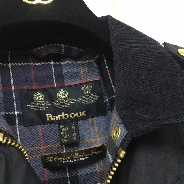 바버 barbour  정품 블랙 레이디 인터내셔날 벨트자켓 66