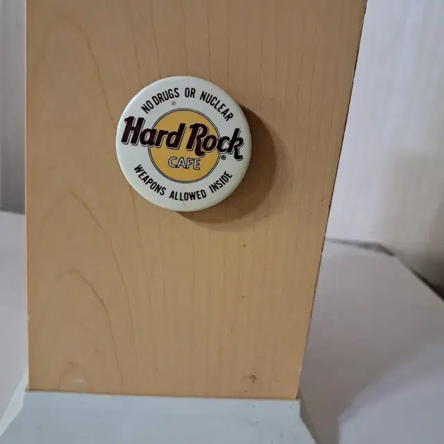 HARD ROCK CAFE 기타 조형물