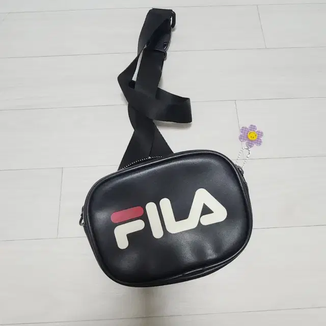 휠라 힙색 필라 Fila  가방