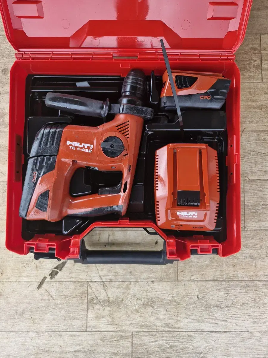 [HILTI]힐티충전함마드릴TE4 A22배터리2개. 풀쎄트