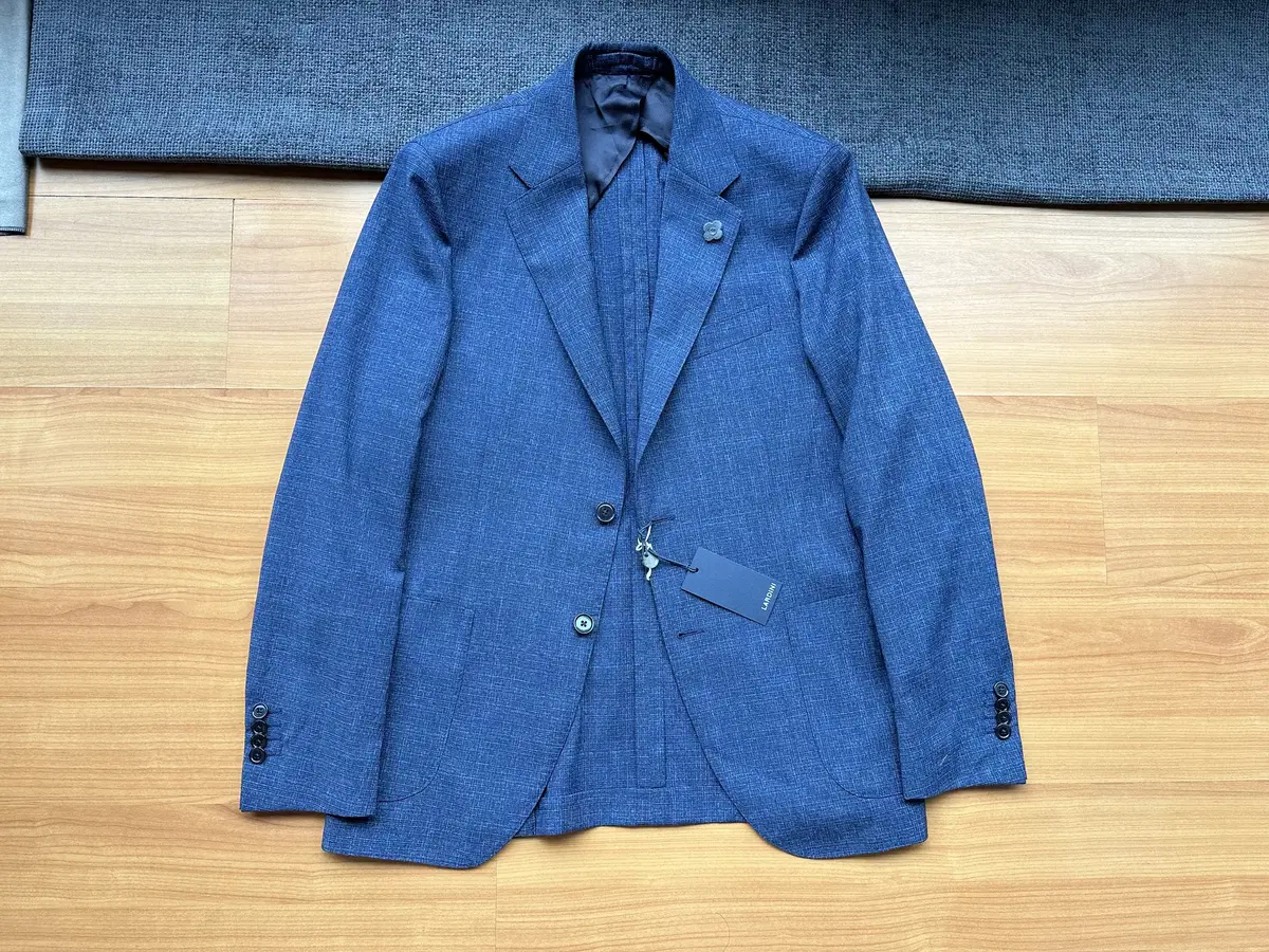 Lardini Suit