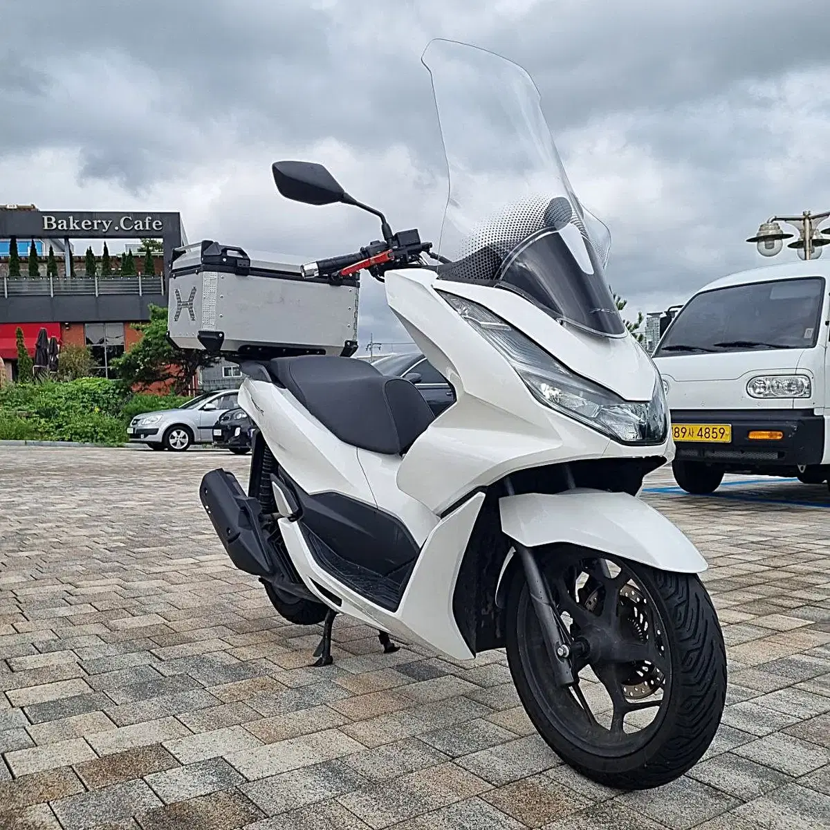 pcx125 22년식  딱3만km 흰색 셋팅완료