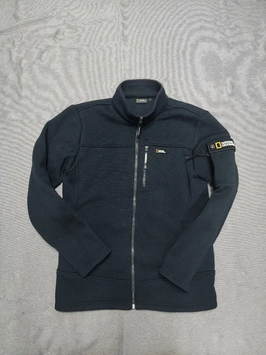 National Geographic Knit Zip-Up Size 100