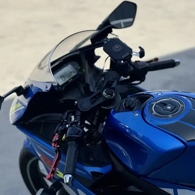 스즈키 gsx-r 125cc 19년형 2만키로 좋은금액에 판매합니다