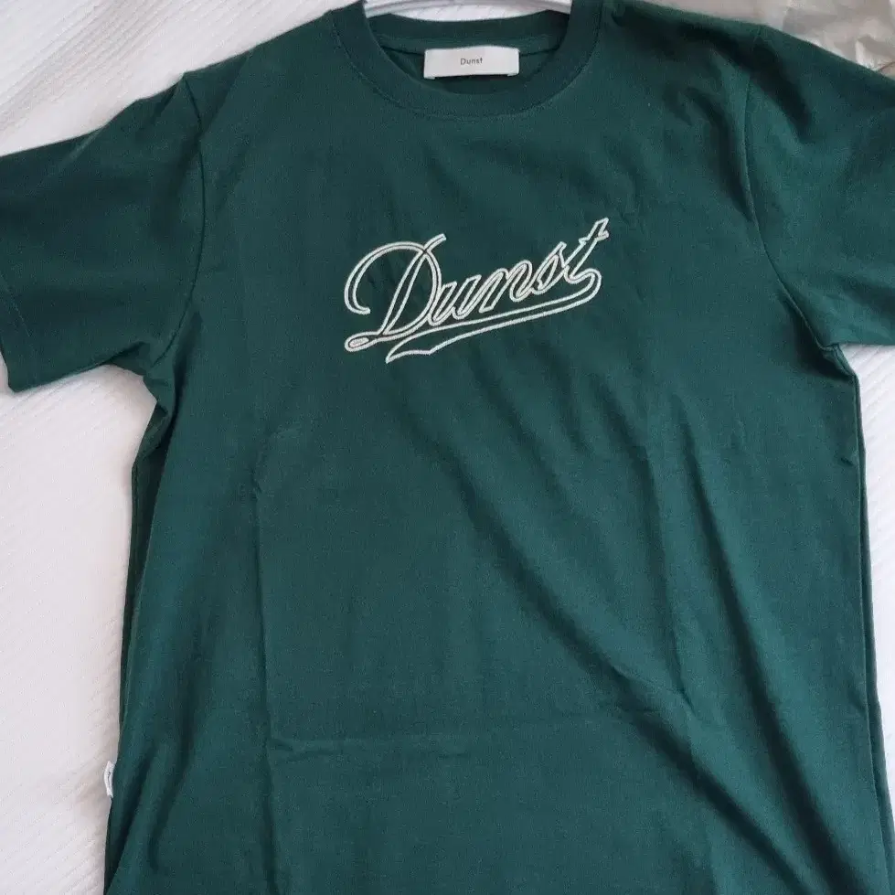 던스트 UNISEX CHAIN LOGO T-SHIRT GREEN