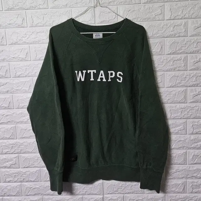 wtaps 맨투맨티셔츠 판매합니다