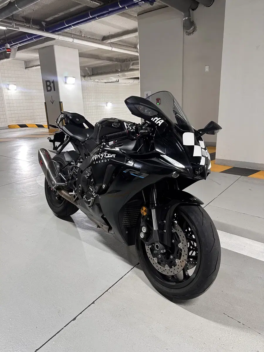 야마하yzf r1