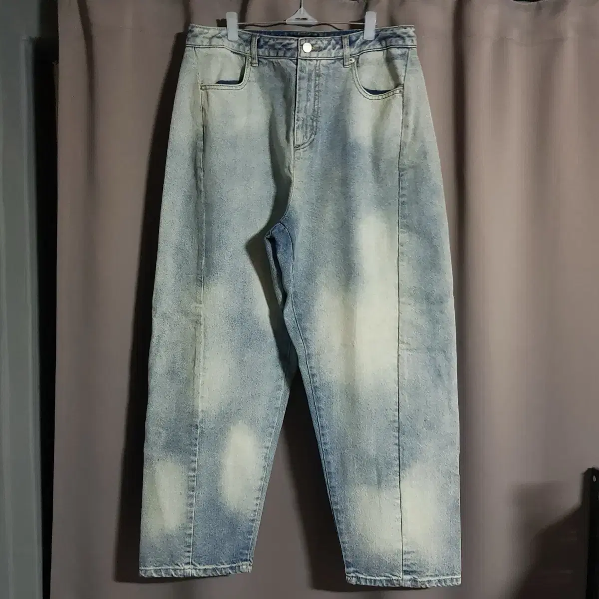 [Toffee] Washed Curved Wide Denim