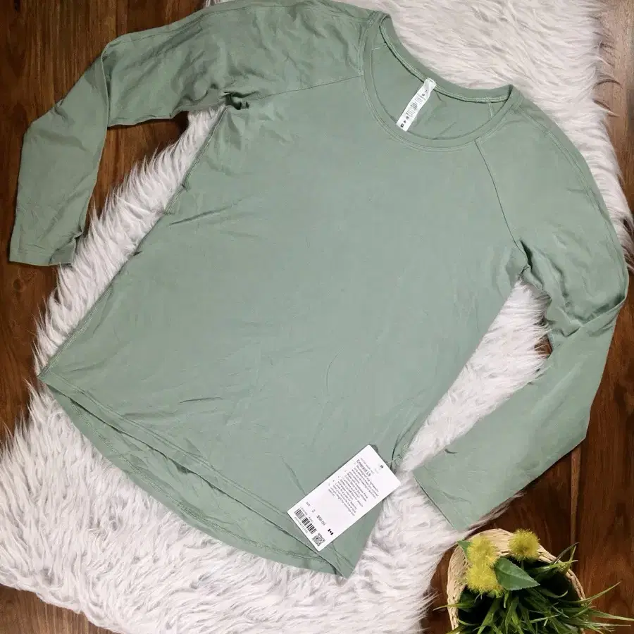 (새상품)룰루레몬 긴팔티셔츠 Emerald Long Sleeve