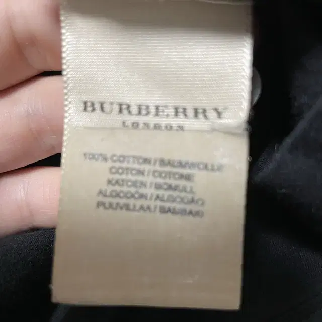 정품 Burberry 버버리 블랙 반팔 95-100