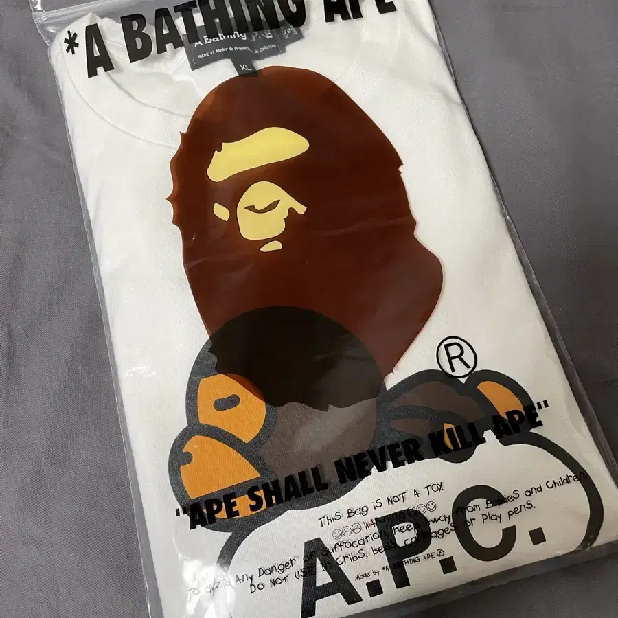 베이프 아페세 A.P.C. 마일로 온 티셔츠