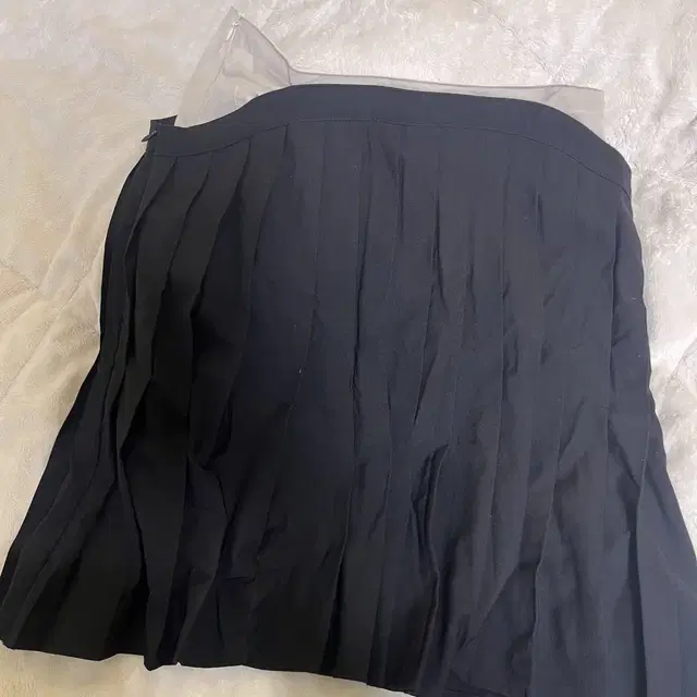 eonts twofold pleats skirt 에옹쓰 스커트