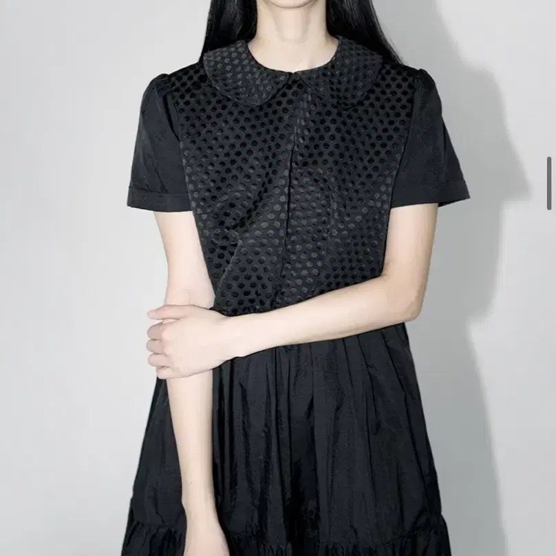 (하객룩추천)유노이아 roomy dot dress (BLACK)