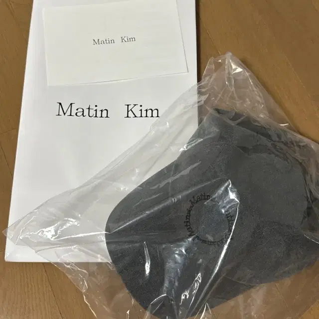 [Matin Kim](새상품)마뗑킴 마카롱 로고 볼캡 차콜