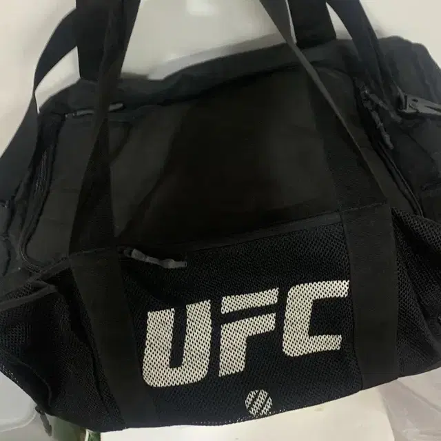 ufc가방 팝니다