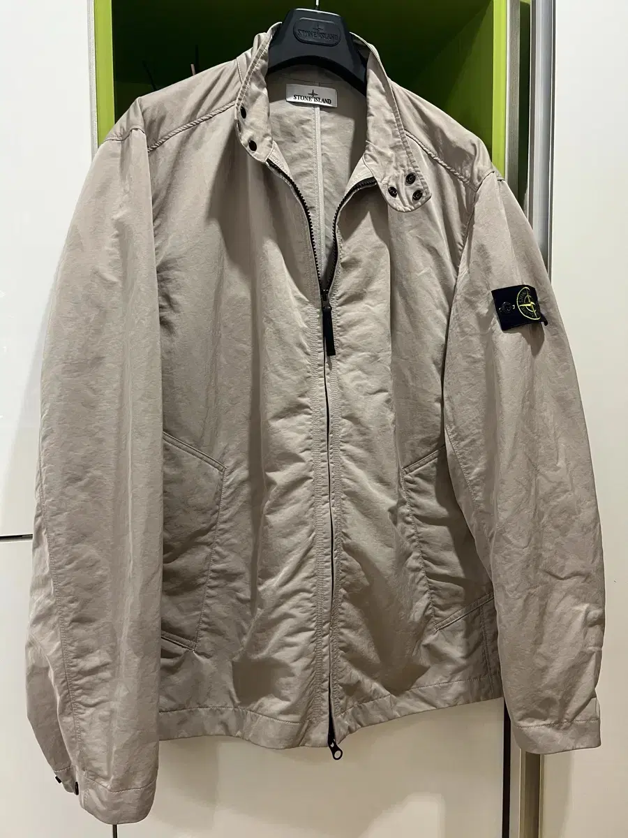 Department Store) 23FW Stone Island Field Nylon Jacket XL (Brand New)