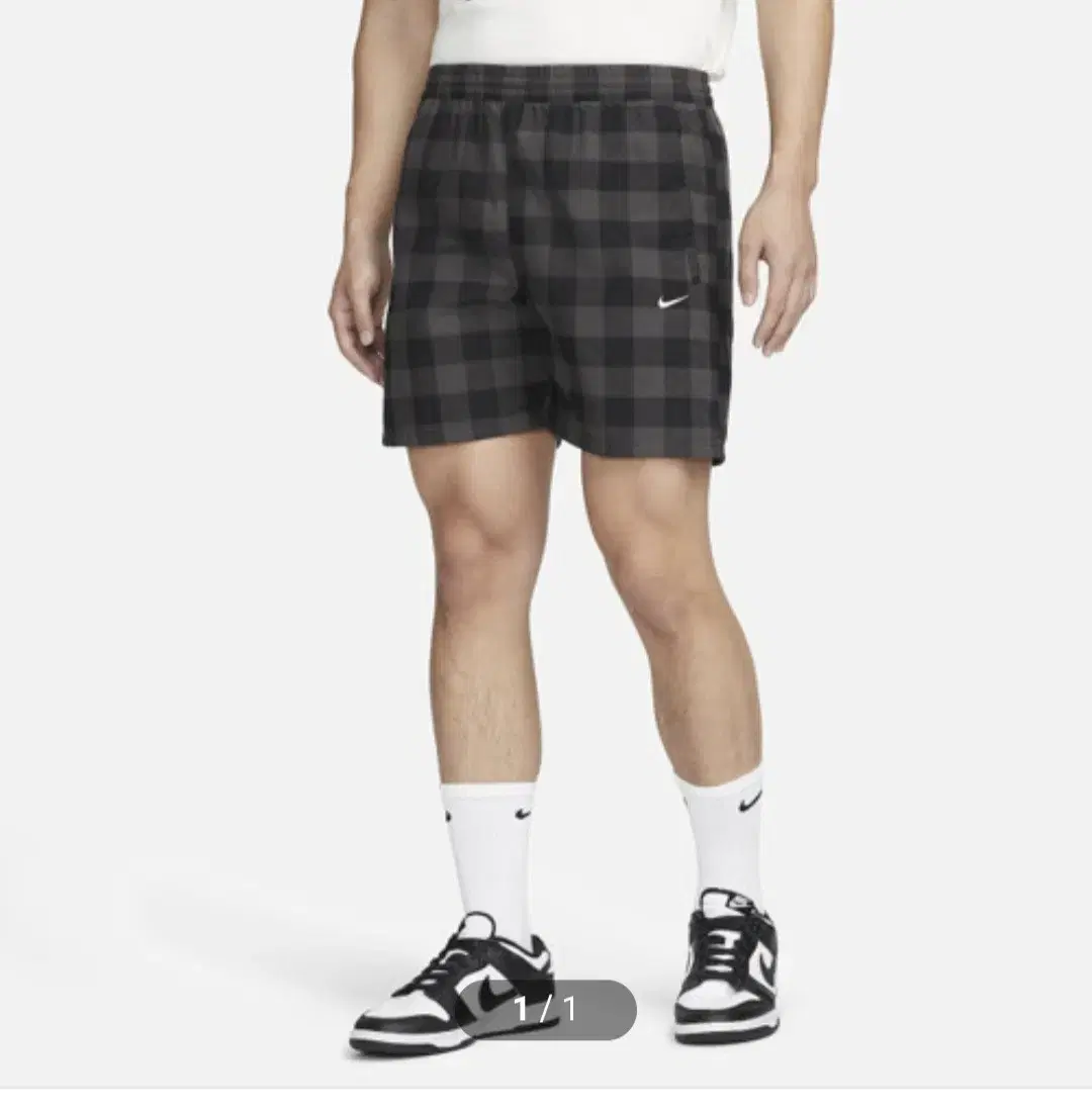 (M) Nike Plaid Knit Shorts