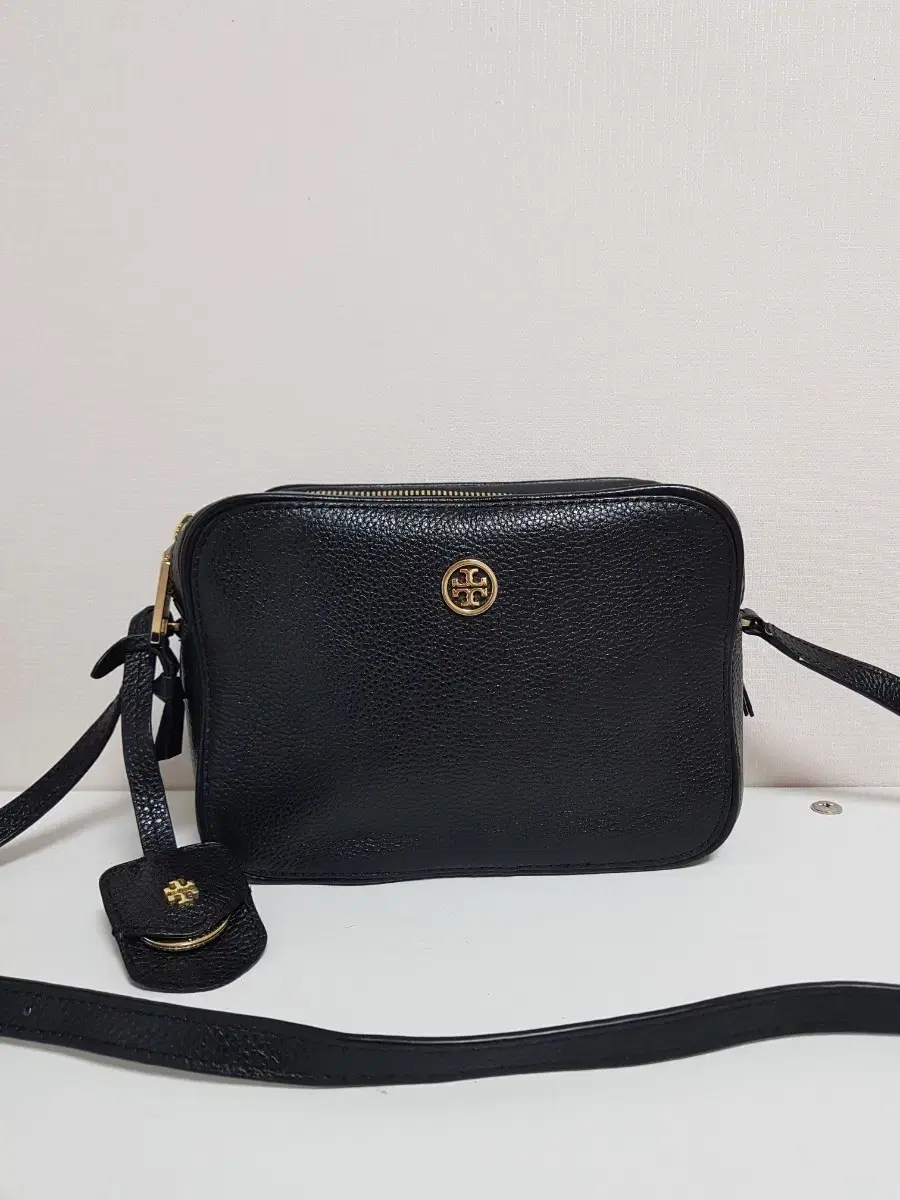 Tory Burch Double Zip Crossbody Bag ㅡ Almost New