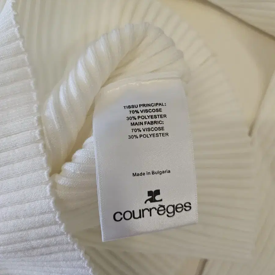 새상품 꾸레쥬 courreges 하이넥 니트 화이트 S