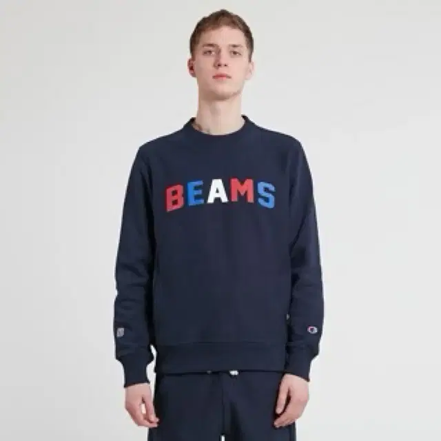 CHAMPION X Beams Crewneck Sweatshirt