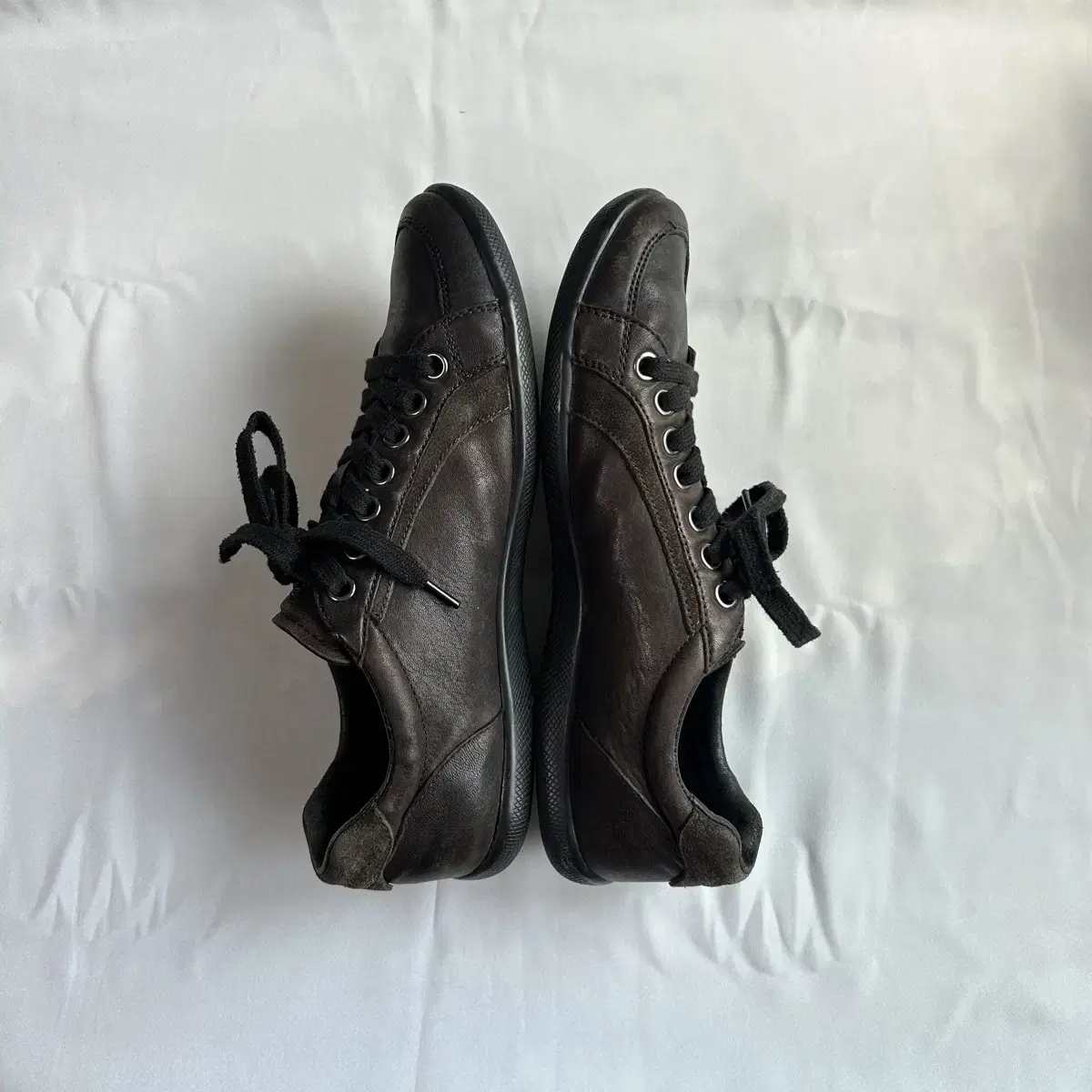 Prada leather sneakers brown