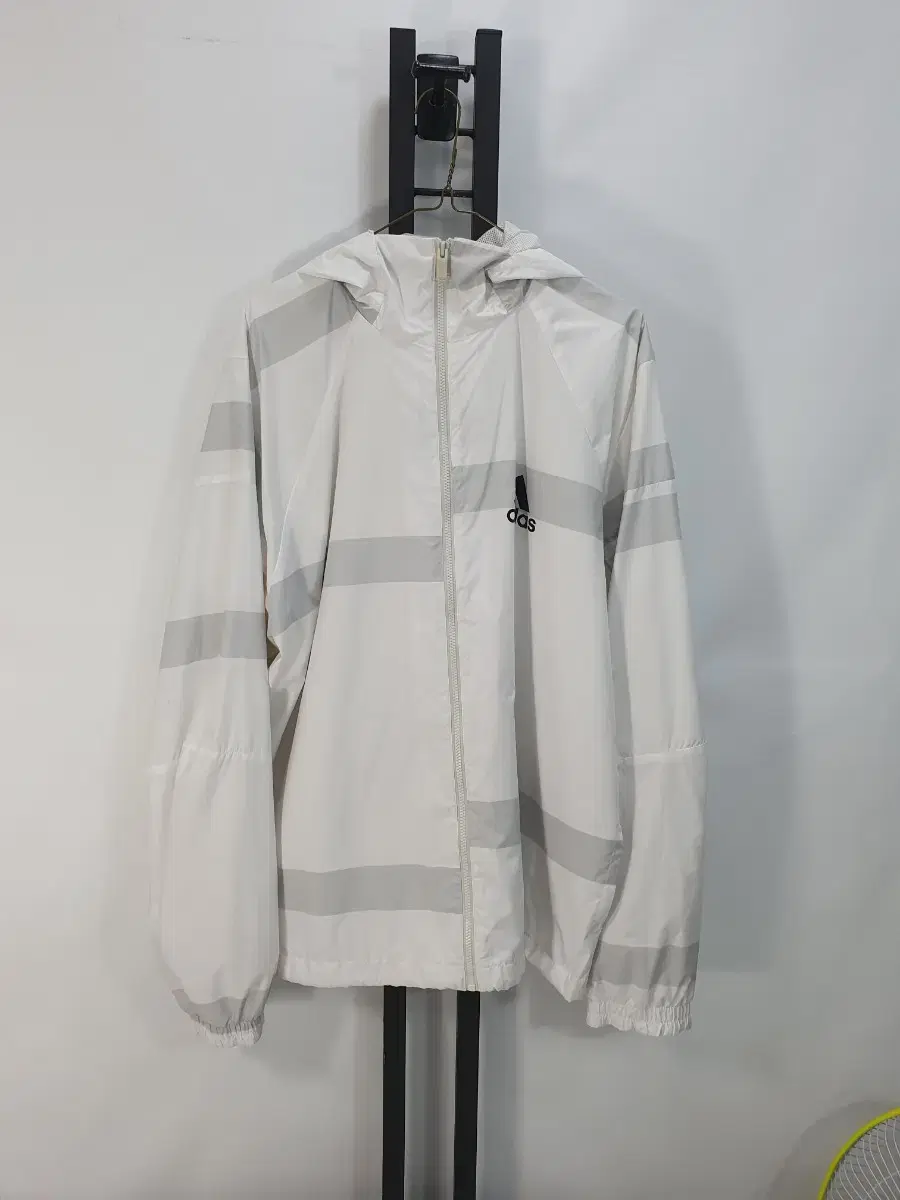 adidas WND Windproof Hooded Jacket White XL