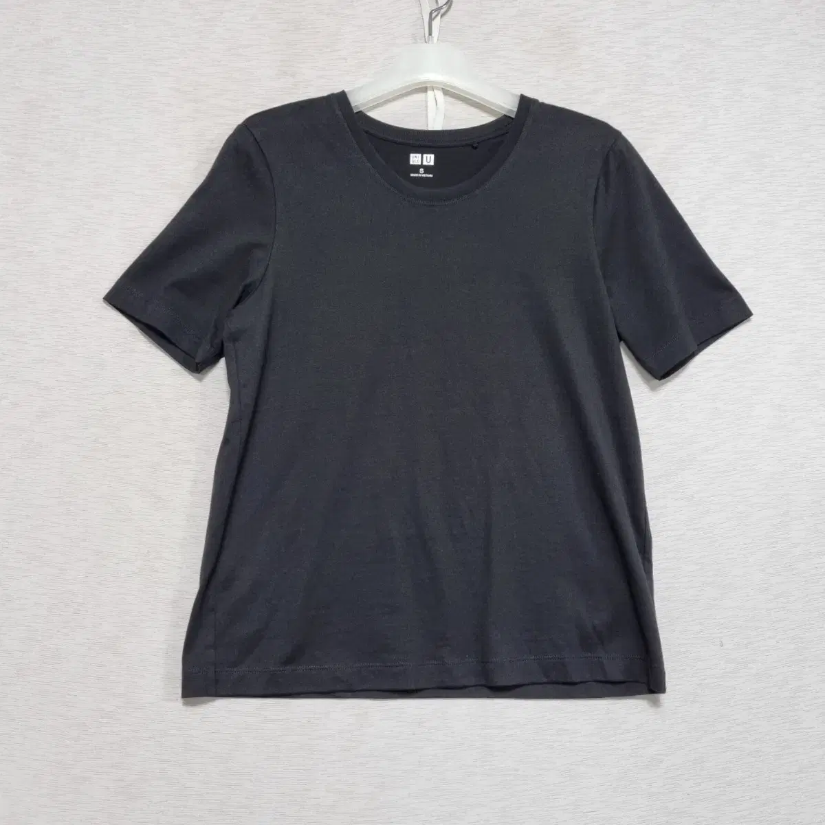 UNIQLO U Black Short Sleeve T-Shirt Women's 90-0823