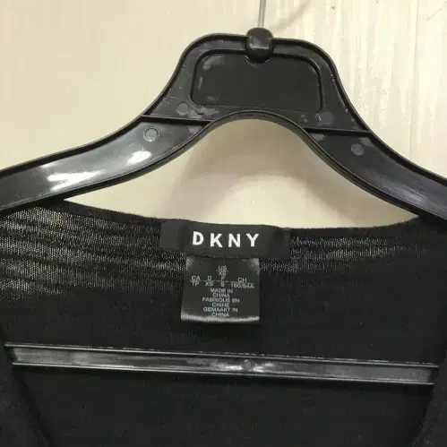 DKNY 반팔티