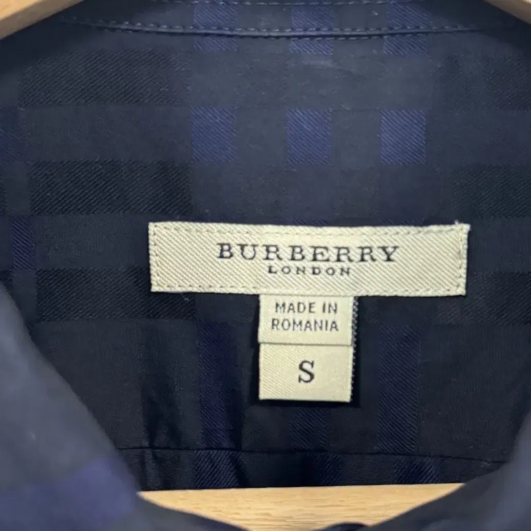 BURBERRY 버버리 네이비 노바체크 셔츠