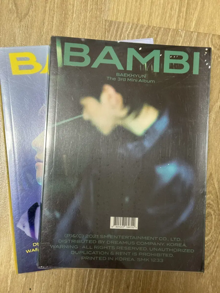 Baekhyun's solo 2nd album Bambi bamby unsealed album