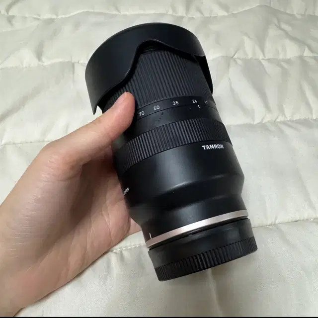 탐론 17-70mm F/2.8 소니 E 마운트