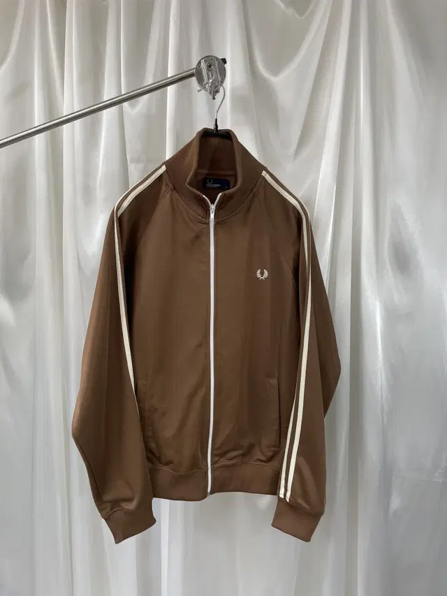 FRED PERRY zip-up (s)