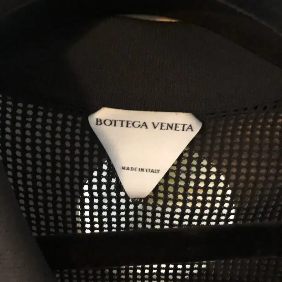 보테가베네타 (bottega veneta) 테크니컬 메쉬 반팔 폴로티