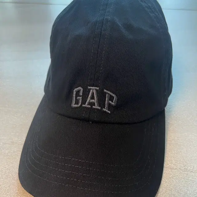 Gap 볼캡 블랙