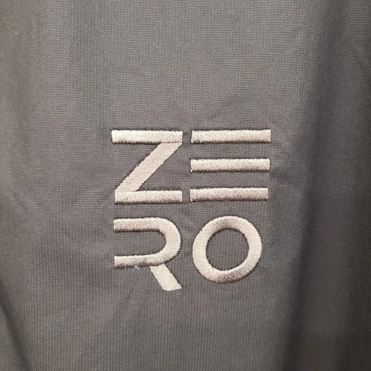 [120/4XL] 바이모노 우븐 반집업 ZERO 자수 반팔티