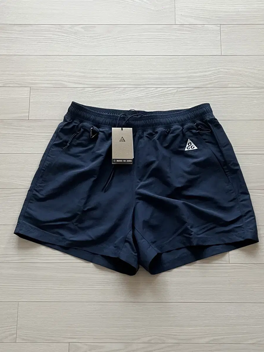 [국내정품] nike acg vahn 5 inch shorts (new)