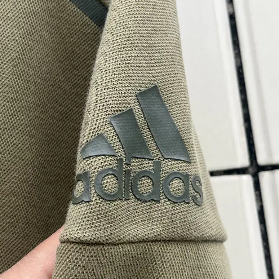 아디다스 핸드워머 후드집업 카키 Adidas