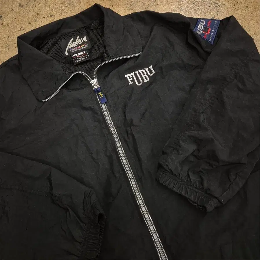 [ Authentic/XL ] FUBU Embroidered Old School Nylon Jacket in the Back