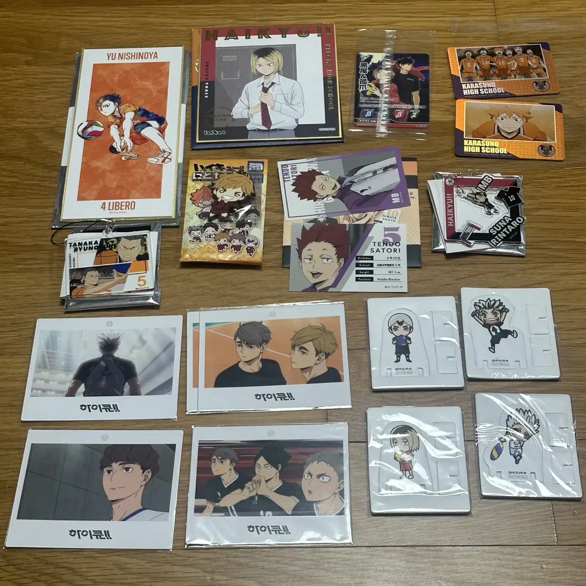 Haikyuu acrylic colored paper sticker nitotanstrap etc. in bulk