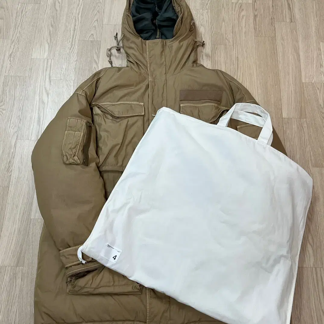 (4) 비즈빔(Visvim) 21AW 크루파 필드 다운 자켓 베이지