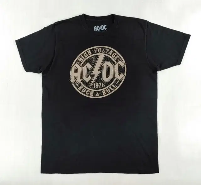 AC / DC 반팔 티셔츠 L