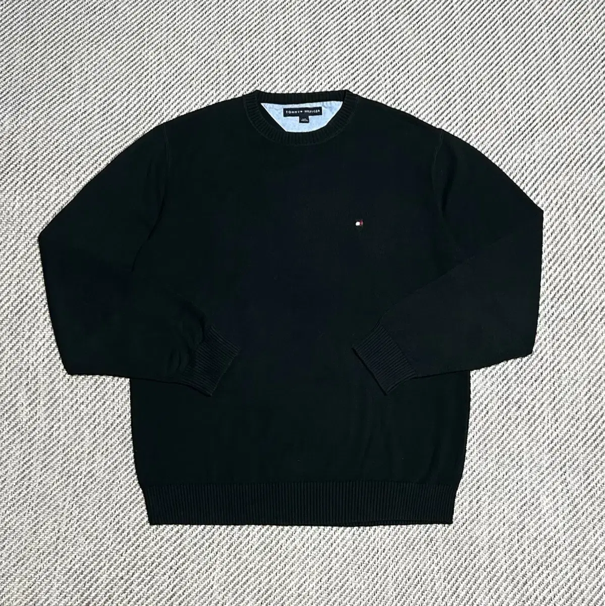 [ L ] Tommy Tommy Hilfiger Basic Black Cotton Round Knit