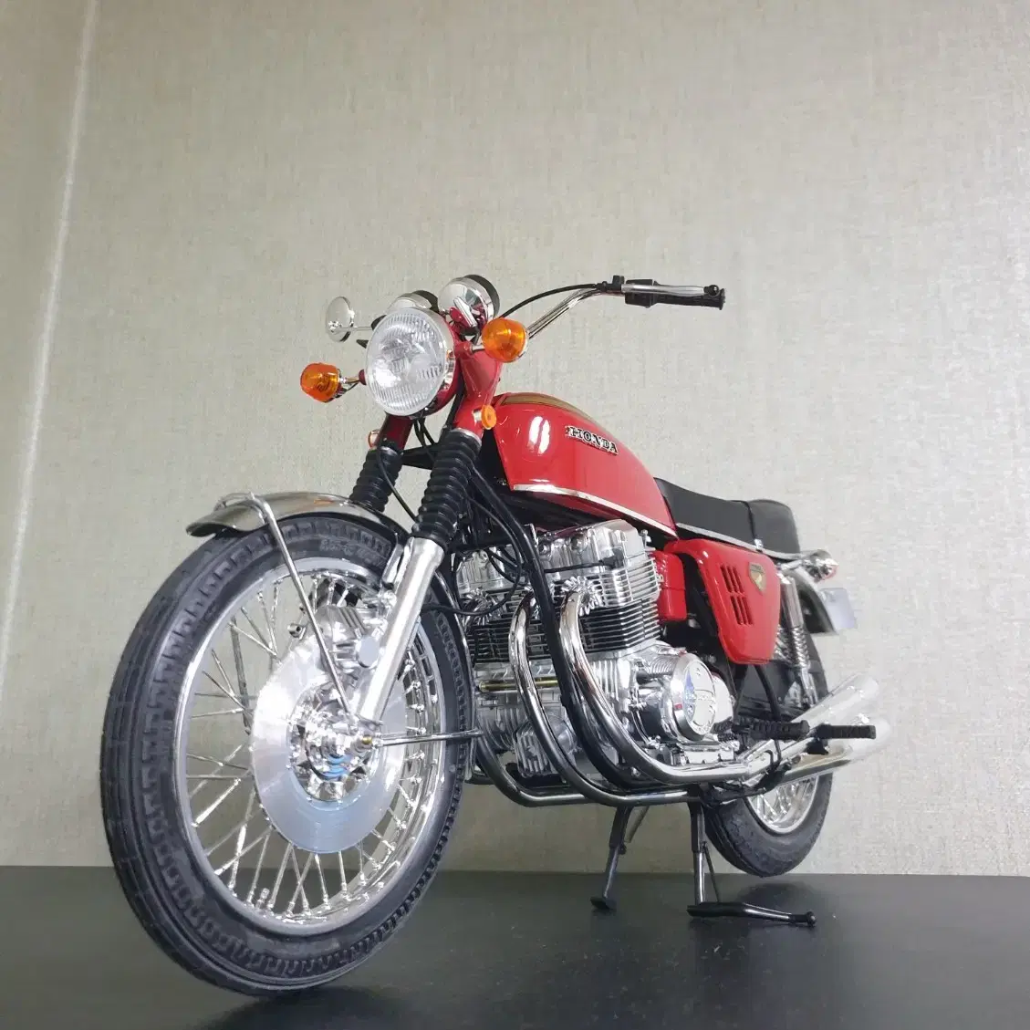 타미야 1:6 바이크 혼다 CB750FOUR 1969년식 모형 완성품