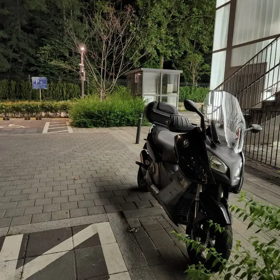 bmw c600 15년식 판매 or 대차