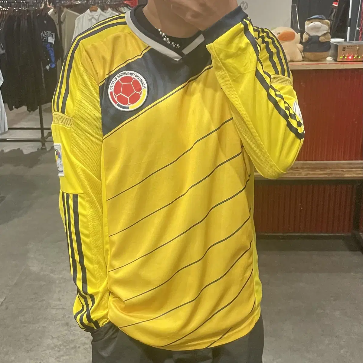 (end278) ADIDAS long sleeve soccer jerseys