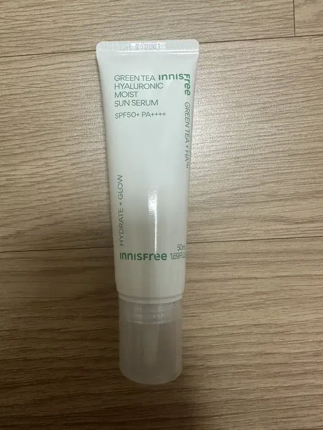 이니스프리 그린티 히알루론산 수분 선세럼(선크림)50ml