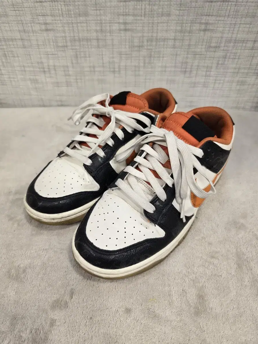 Nike Dunk Low Halloween Sneakers Casual Shoes 250