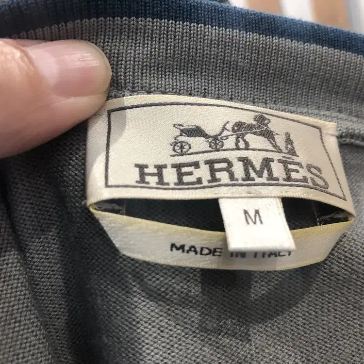 HERMES 에르메스 카디건(울/디테일-고트스킨)M 사이즈(해외발송)