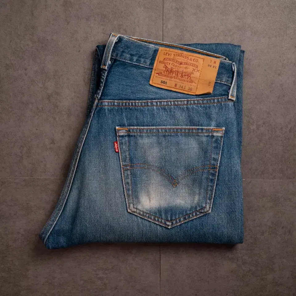 Levi's 501 Washed Denim Pants (34/36)