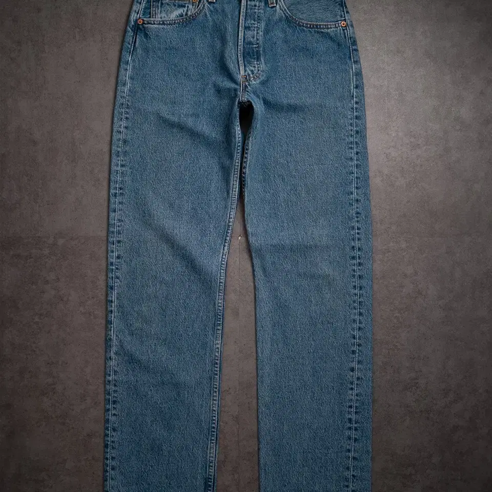 Levi's 501 Washed Denim Pants (31/32)